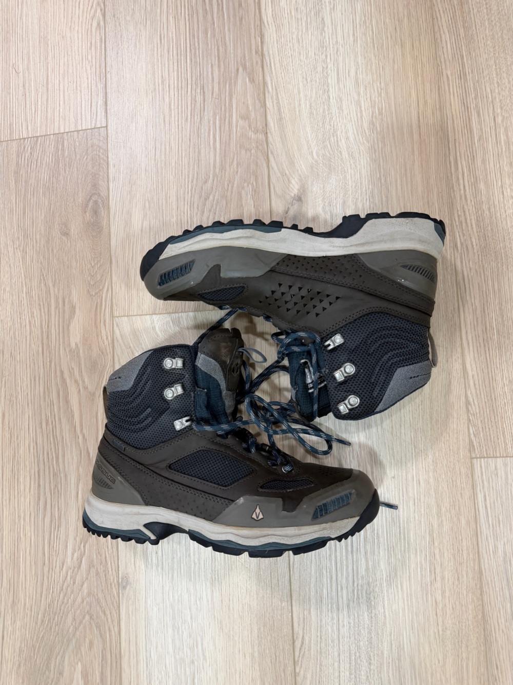 Vasque Women’s Goretex Hiking Boots